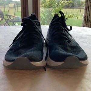 Nike Epic Reacts Men’s Flyknit Running Shoes 8.5